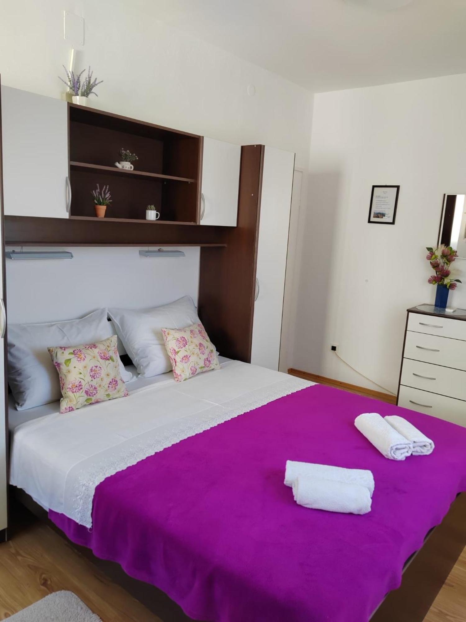 Guesthouse Mm دوبروفينك المظهر الخارجي الصورة