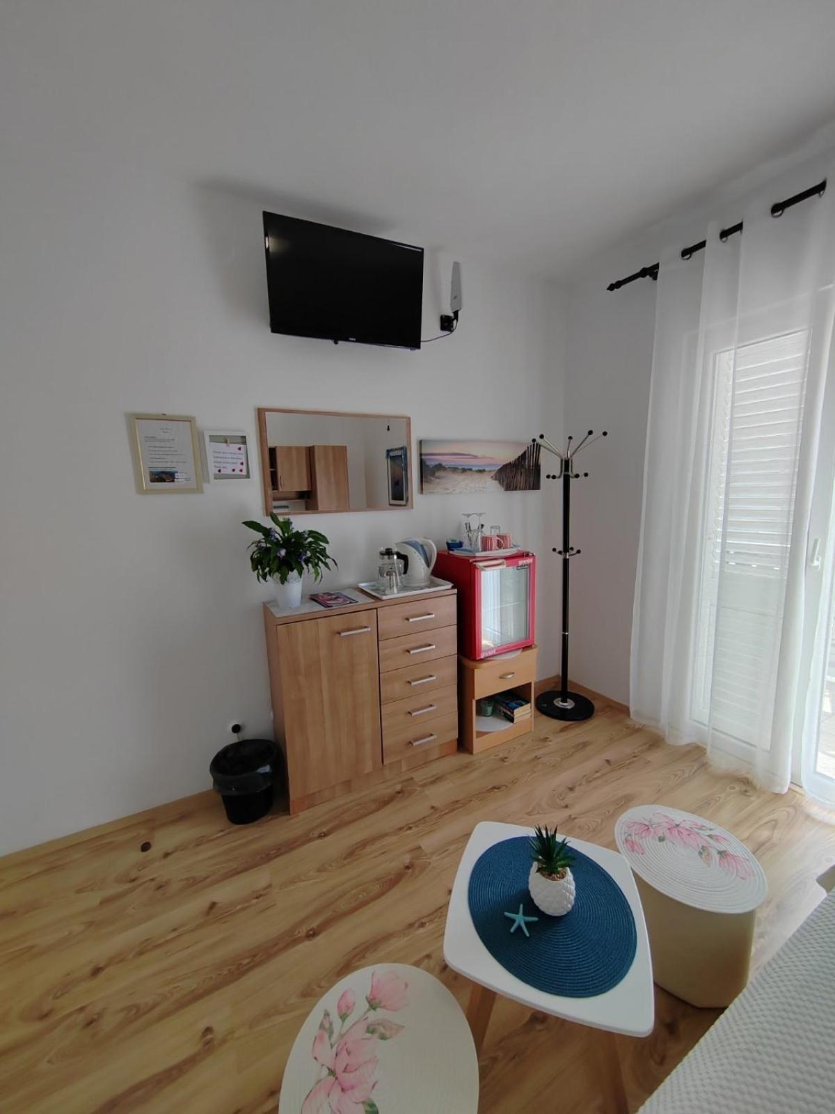 Guesthouse Mm دوبروفينك المظهر الخارجي الصورة