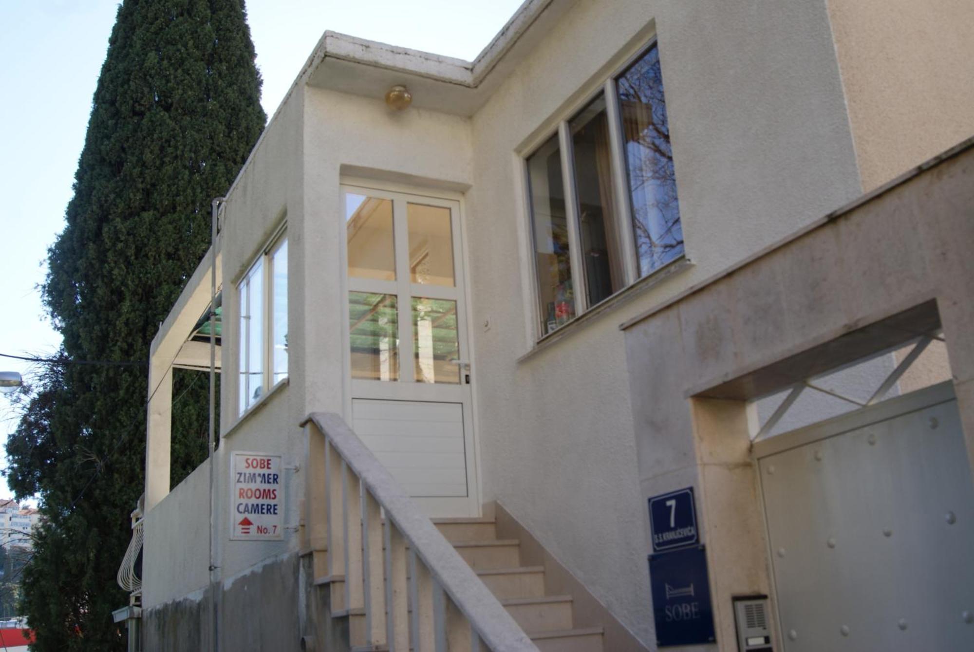 Guesthouse Mm دوبروفينك المظهر الخارجي الصورة